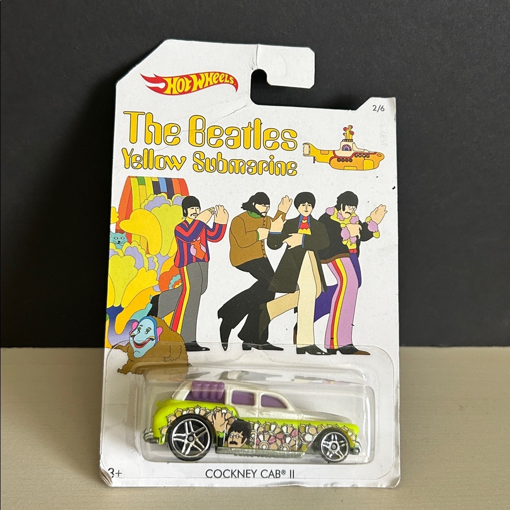 2015 Hot Wheels The Beatles Yellow Submarine Car Cockney Cab II - 2/6